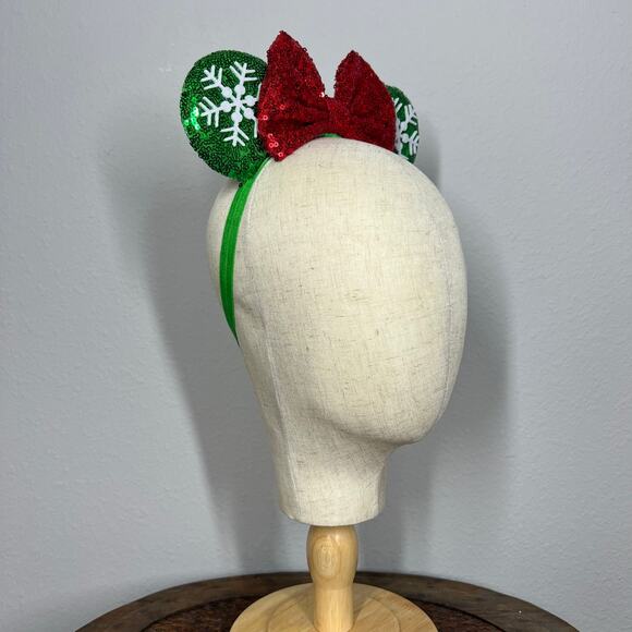 🎄 Evergreen Sparkle Elastic Minnie Ears | Disney Inspired Adjustable Headband - Picture 4 of 4